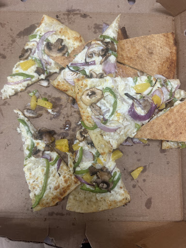 Photo of Pizza Pizza - 35 Dundas St W, Trenton, ON K8V 3N9